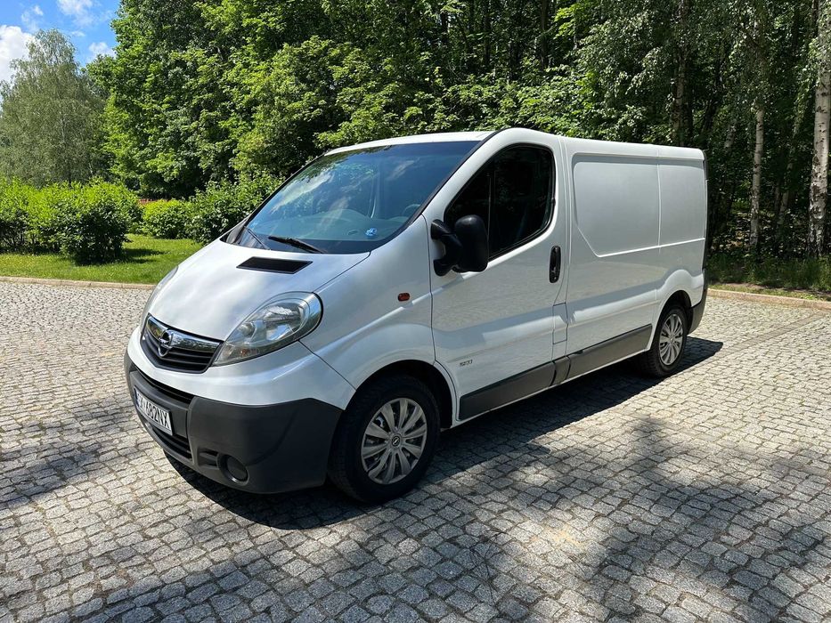Opel Vivaro 2,0 CDTI samochód ciężarowy