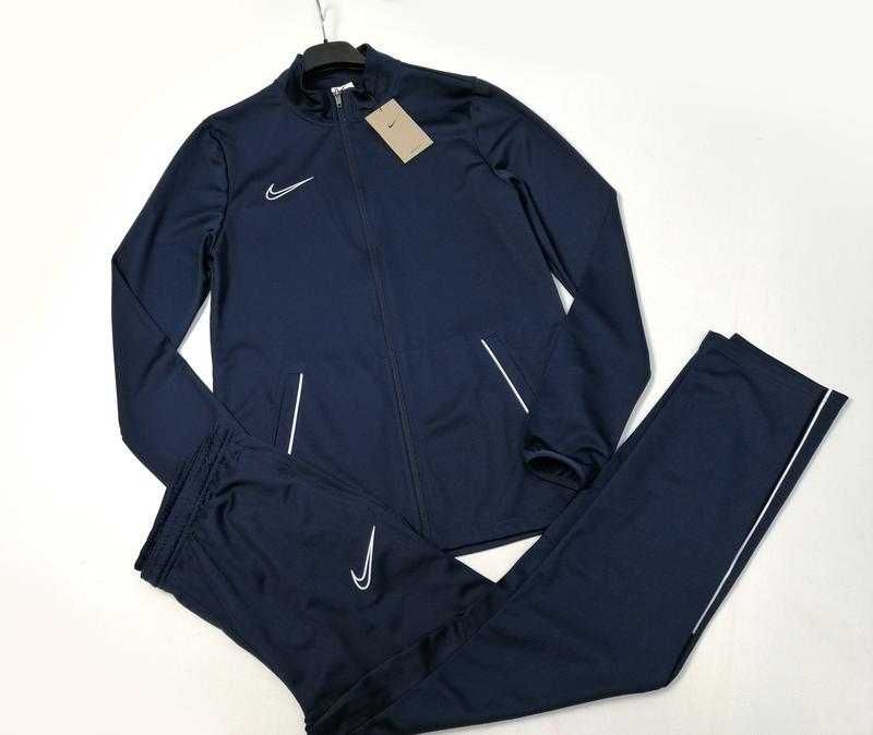 Мужской спортивный костюм Nike