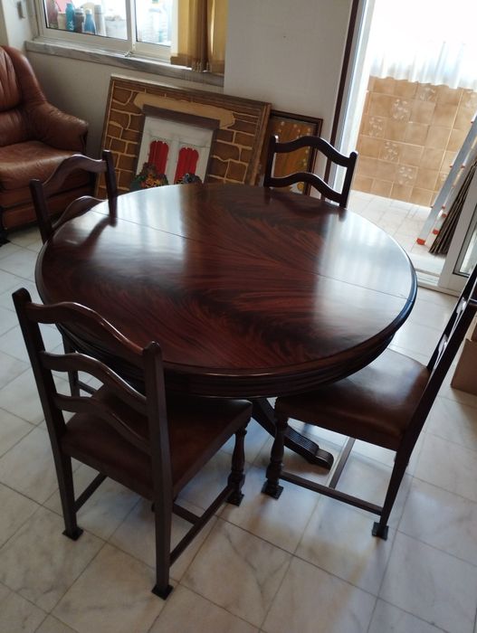 Mesa de sala Antiga