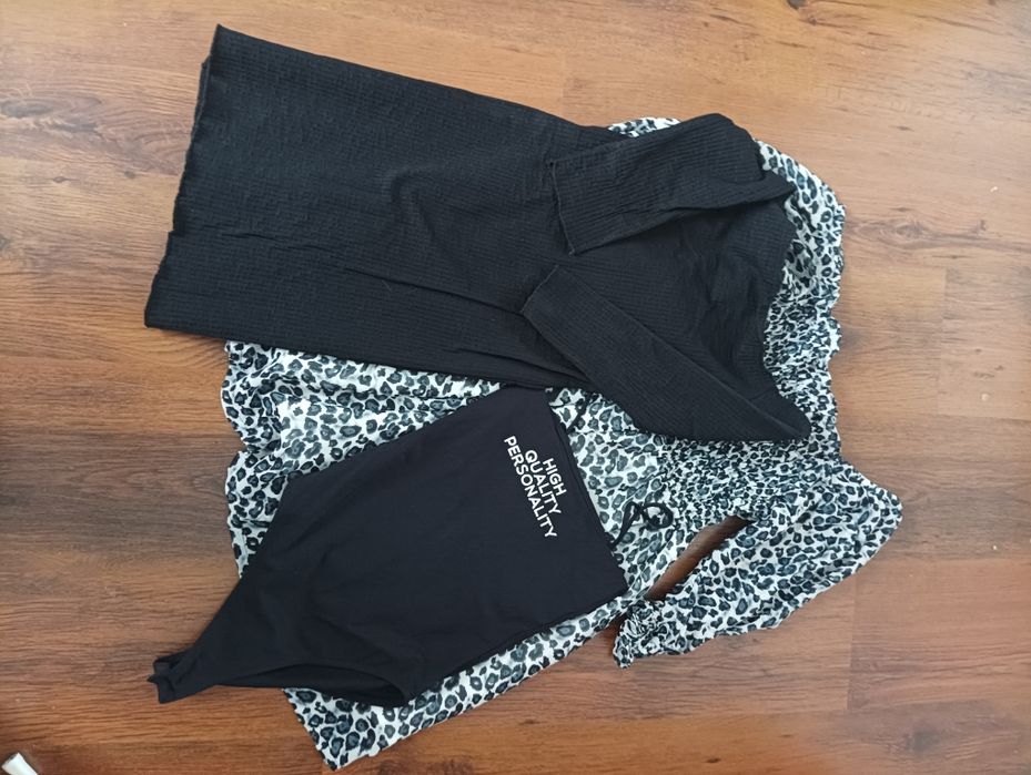 Zestaw ubrań w rozmiarze XS/S