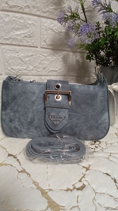 Продам сумка Prada