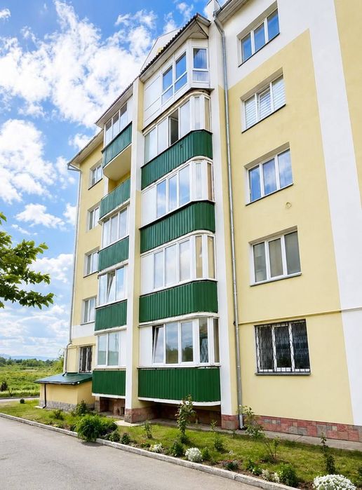 Квартира 4х-кімнатна 94м2