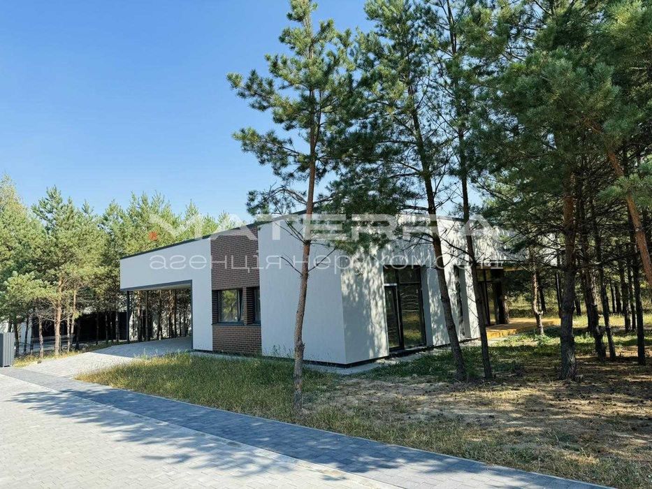 КМ Legit Продаж будинку 147.5 м2 в оточенні хвойного лісу та озер