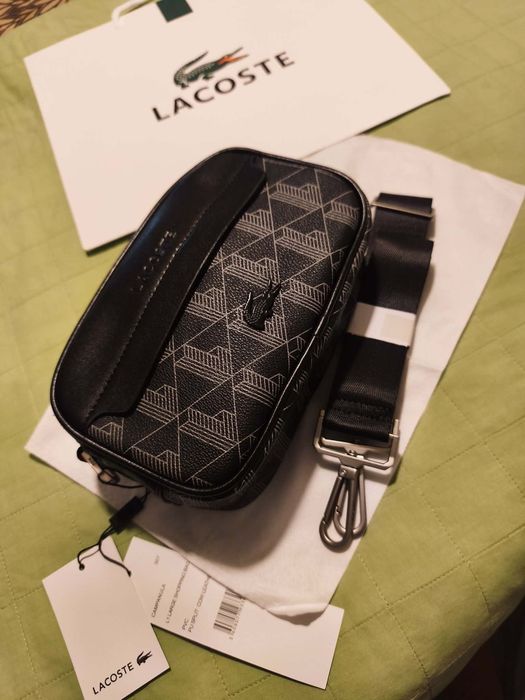 Bolsa Lacoste Nova no Saco