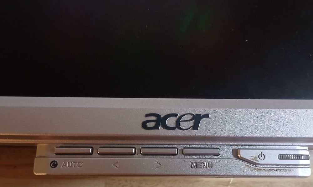 Монитор 17 дюймов ASER