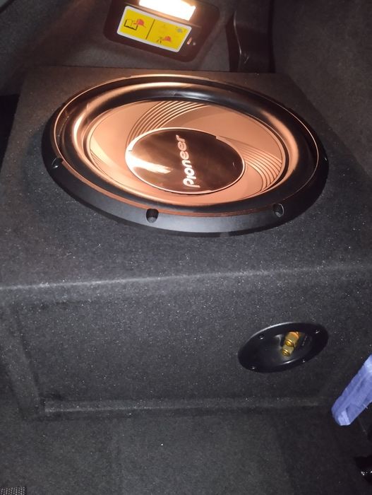 Subwoofer Pioneer  1400w, amplificador e radio Sony