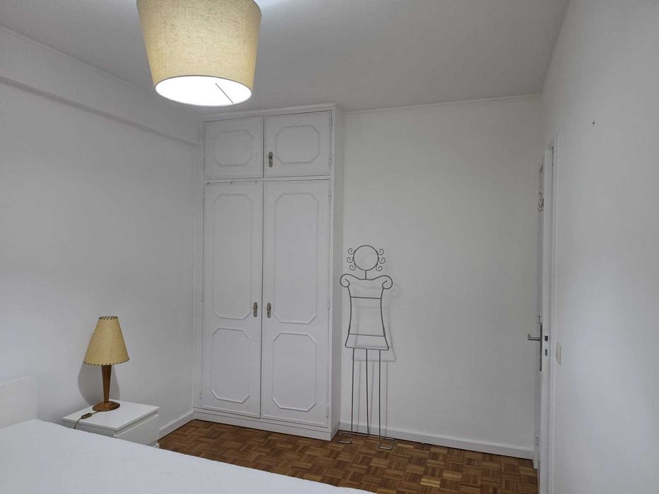 Quarto junto ao ISCAP e Hosp. S. João