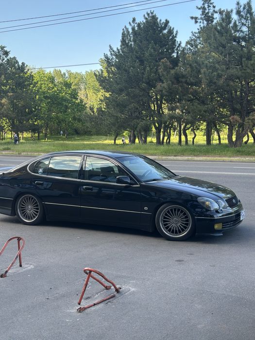 Продам лексус gs 300