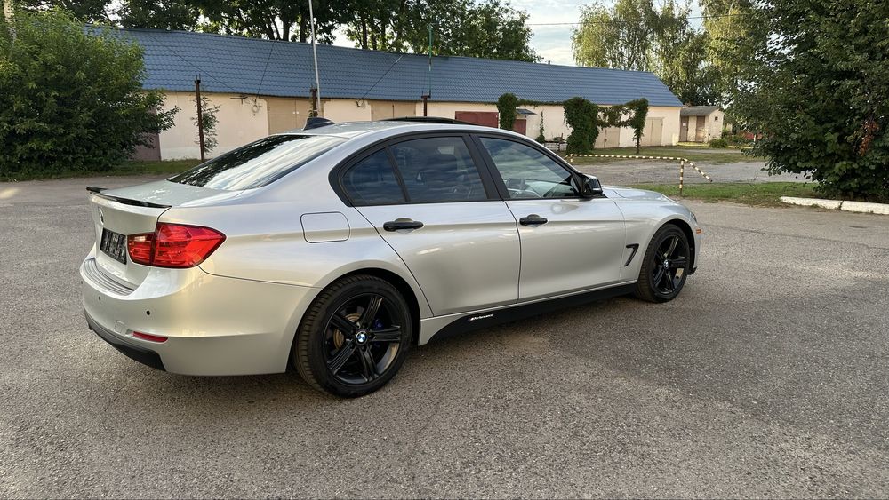 BMW F30 328i 2013