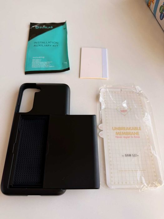 Etui Samsung S22+ ze schowkiem na karty + folia ,czarne + GRATIS