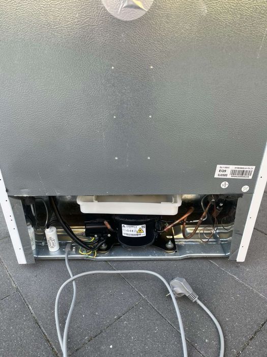 Холодильник без морозильної камери