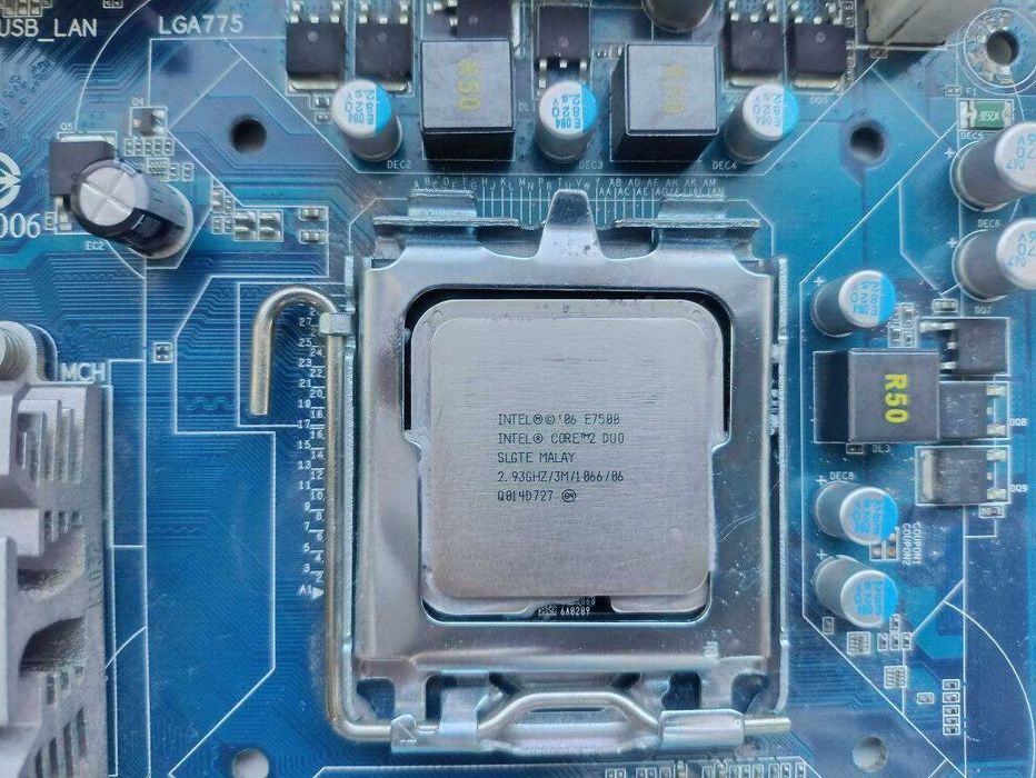 Процессор Intel Core 2 Duo E7500