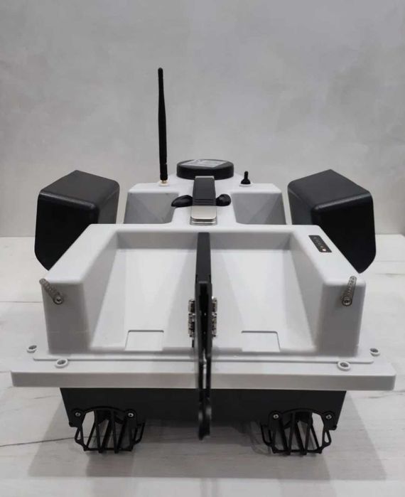 Кораблик Flytec D-19 GPS для прикормки