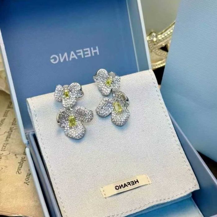 Kolczyki HEFANG – Geometryczna orchidea, słodki i delikatny wzór