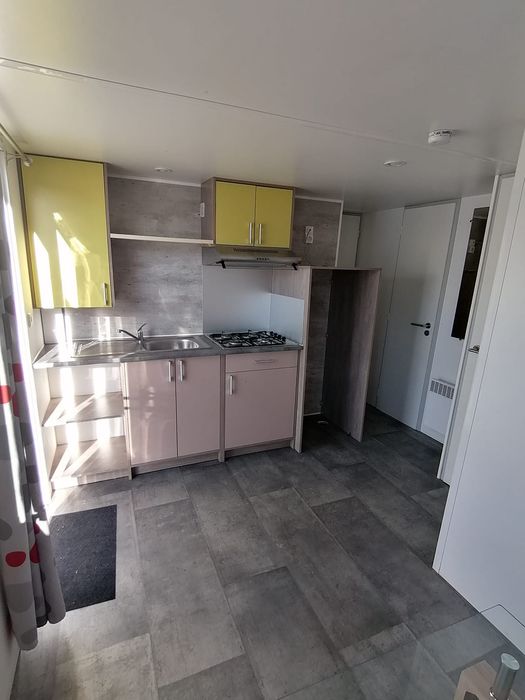 * CASA MÓVEL PRÉ-FABRICADA NA OCASIÃO TRIGANO DE 6X4 METROS EM LEIRIA.