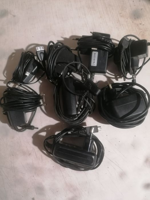 Зарядки для мобилок