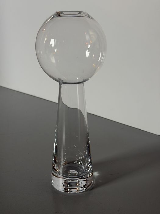Wazon Szklany KROSNO 29 cm – Kula na nodze / Do pędzenia cebul