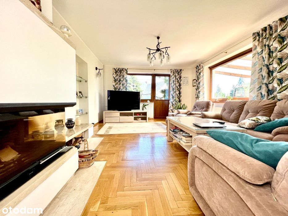 Dom po remoncie z częścią usługową Ciechanów 320m2