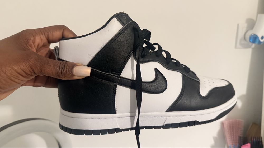 Nike original preta e branca