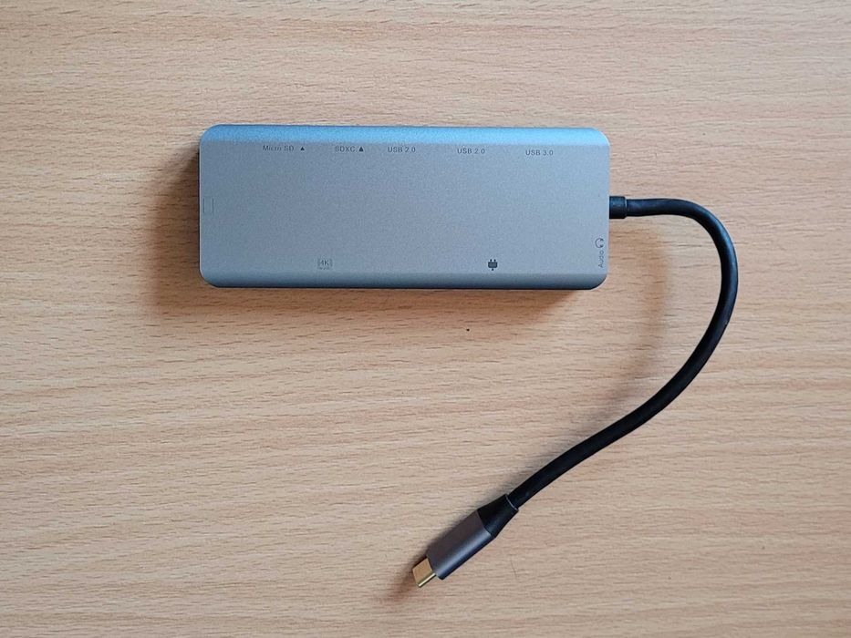 Hub USB-c hdmi  czytnik kart SD audio VGA 9w1 – wszechstronny adapter