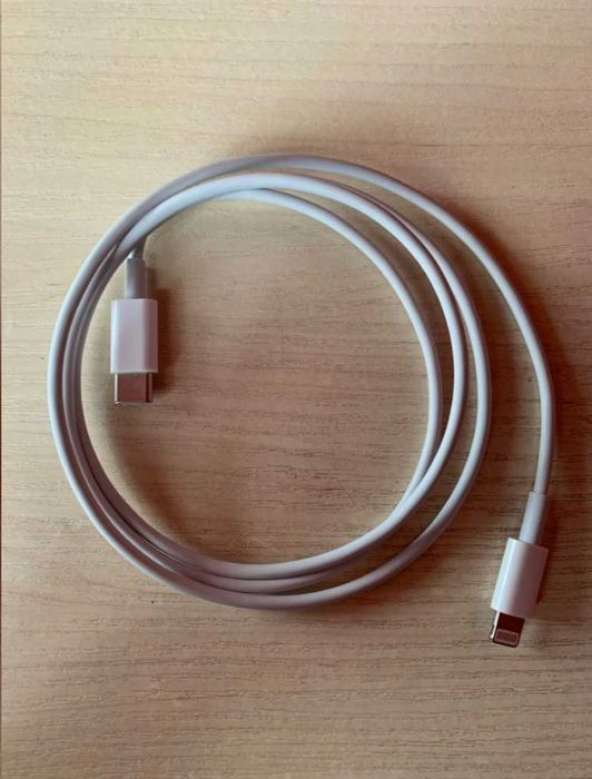 Зарядний кабель Apple 20W + Lightning кабель