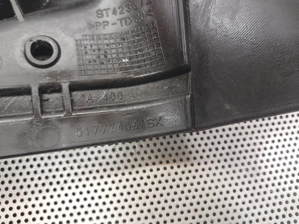 Guia de pára-choques trás direita FIAT Punto Evo (199_)