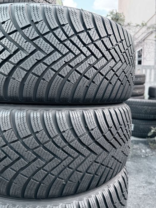 225 45 17 Hankook Winter Icept RS3 99% 2023 Шини Зима