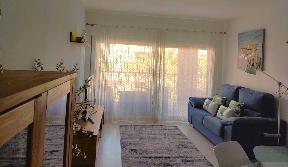 Apartamento T1 p/férias Praia da Rocha em condomínio fechado e piscina
