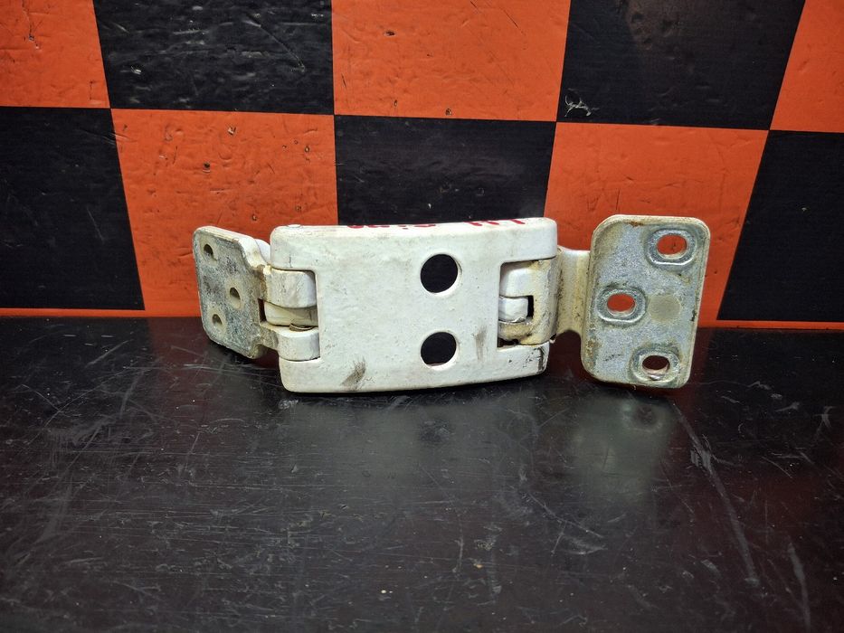 Dobradiça porta trás esquerdo MERCEDES-BENZ Sprinter 3-t (906)