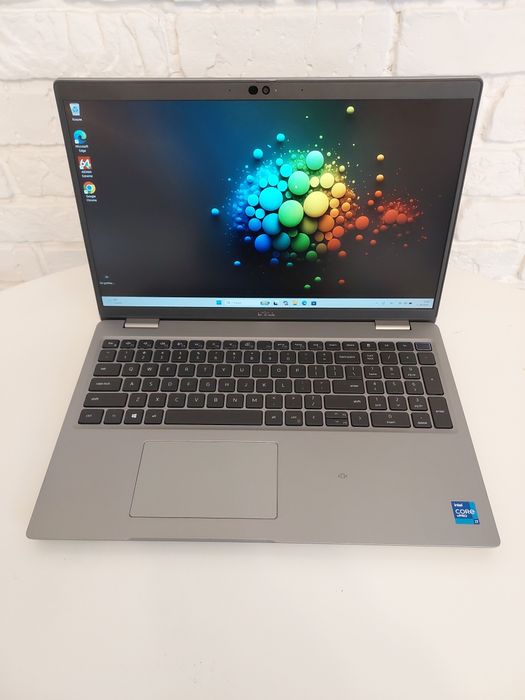 Dell Latitude 5520/15,6"FHD IPS/i7-1185G7/16Gb/256Gb