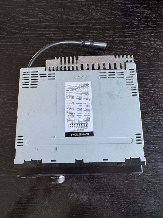 Rádio Alpine CDE-133BT