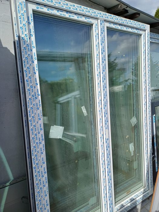 Okno tarasowe 140/150 X 210 trzyszybowe białe i