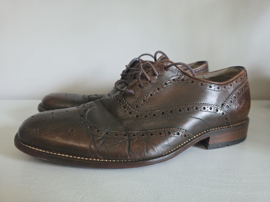 piękne brogsy skórzane Clarks- kilka razy ubrane 42 / 26cm