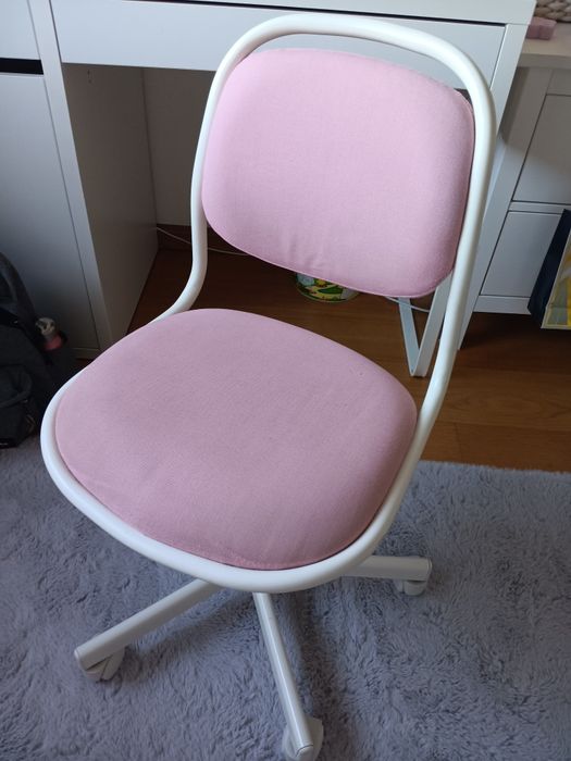 Cadeira rosa Ikea
