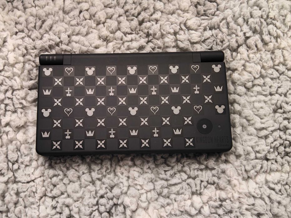 Nintendo DSi Kingdom Hearts Edition