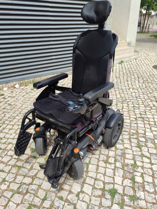 Cadeira de rodas elétrica Quickie Q400 R