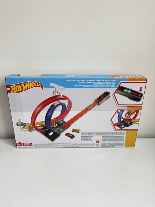 Великий трек Hot Wheels петля