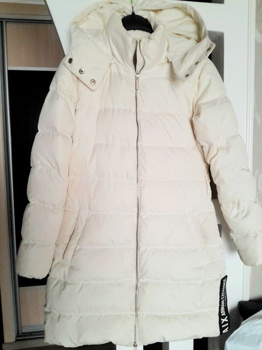 Пуховик жіночий Armani,пуховик xs,armani