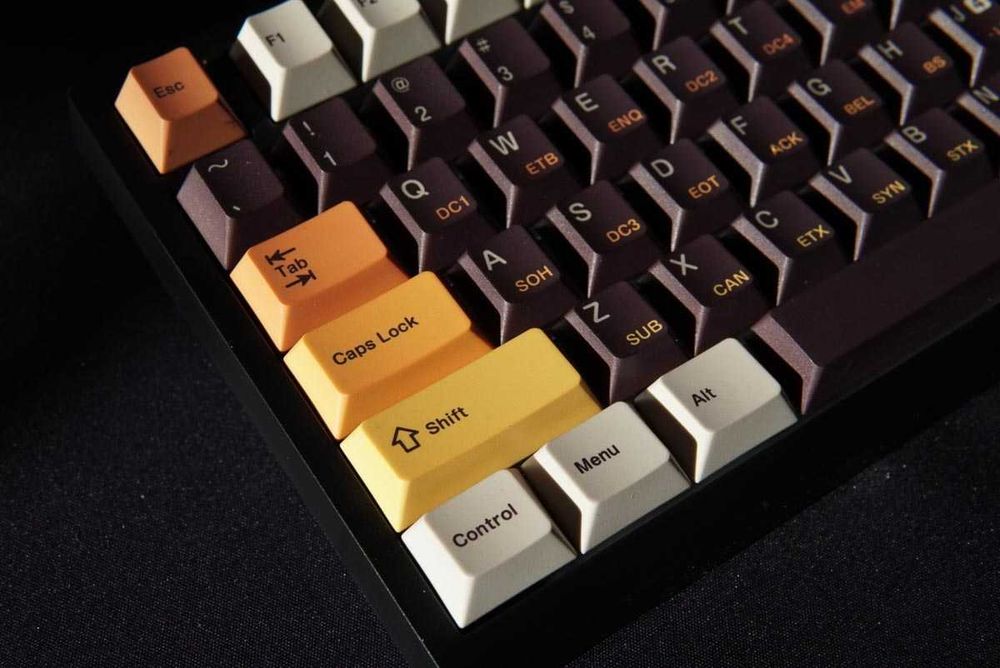 Klawiatura mechaniczna 75% retro – Gateron Yellow, keycaps Atari styl