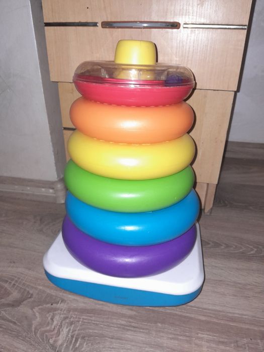 Велика фірмова пірамідка Fisher price