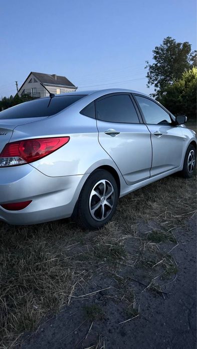 Hyundai Accent 1.6 газ -бензин 2012р