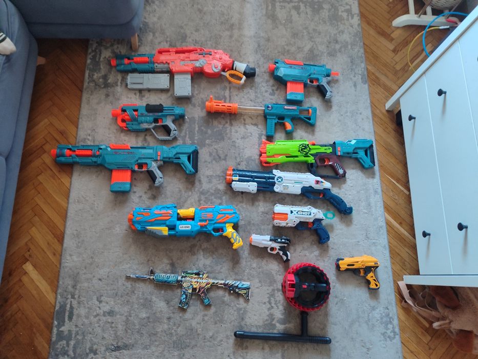 Зброя, Nerf, пістолети, автомати