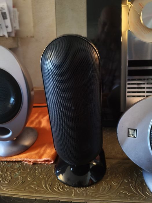 Par de colunas Q Acoustics 7000LRi