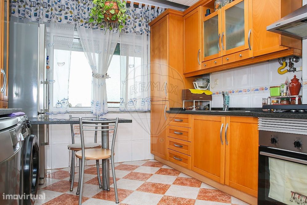 Apartamento T2 para venda — Barreiro E Lavradio, Setúbal