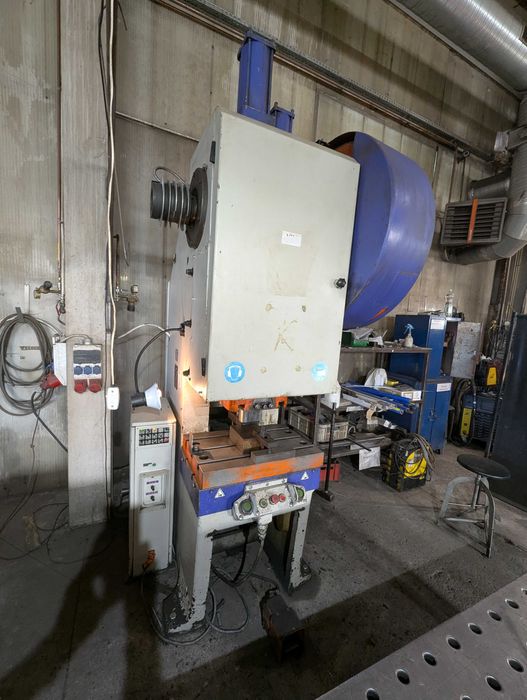 Prasa mimośrodowa KD2128E 63 tony