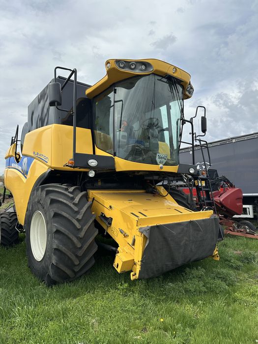 Продам New Holland CX 6090