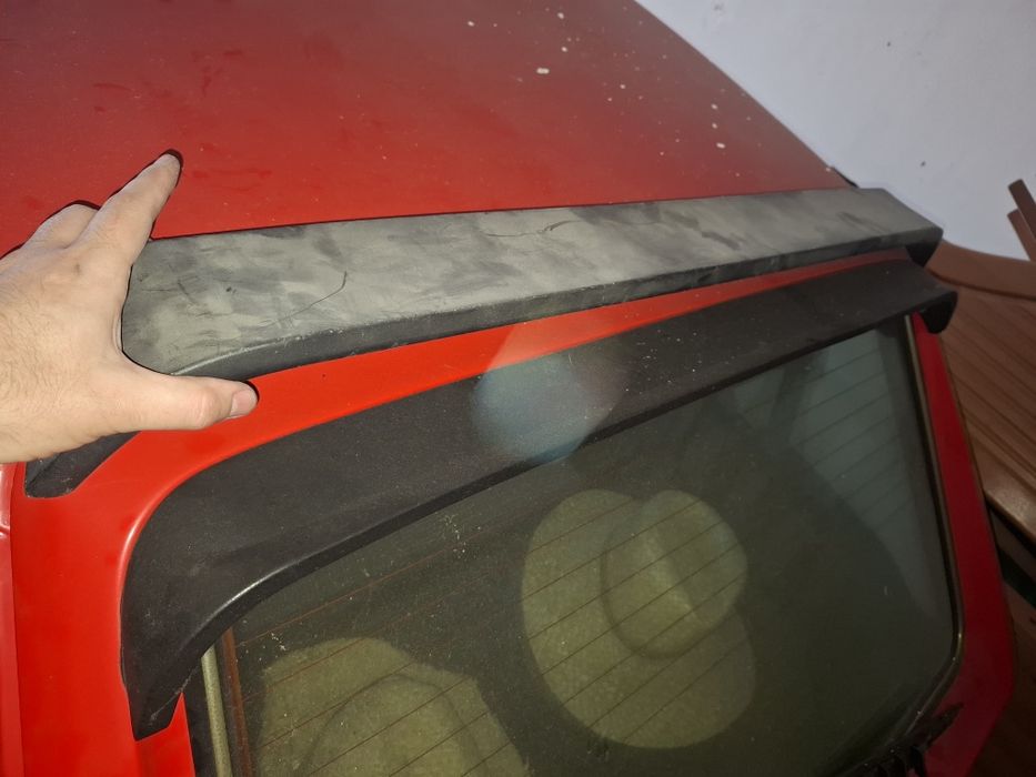 Spoiler Aleiron traseiro VW Golf mk1