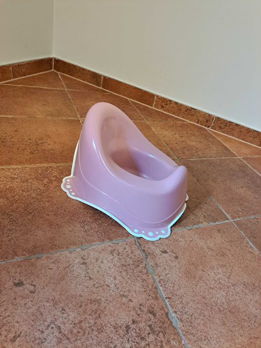 Różowy nocnik dla dziewczynki