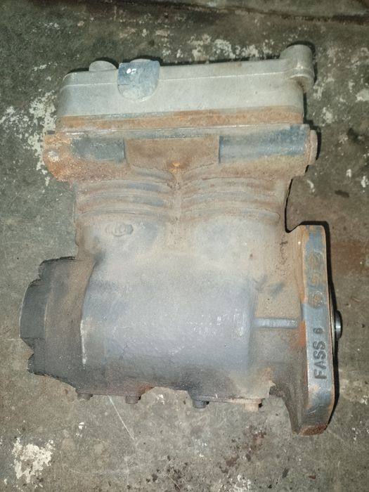 Компресор Скания