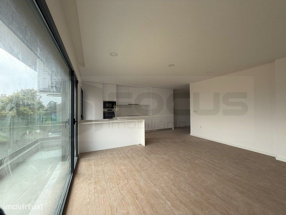 Novidade no mercado !!! Apartamento T2 com 2 SUITES Aveiro / Esgueira
